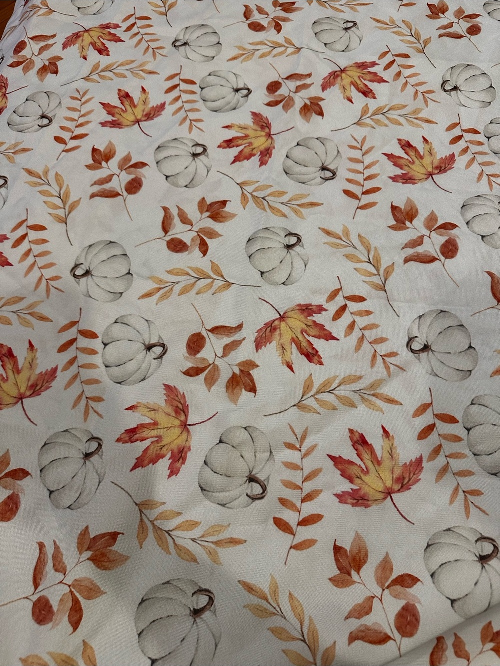 Round Autumn Leaf & Pumpkin Tablecloth – White with Orange & Brown Motif